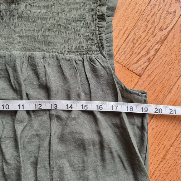 Nanette Lapore Sleeveless Blouse Green Smocked Top Medium - Picture 7 of 8